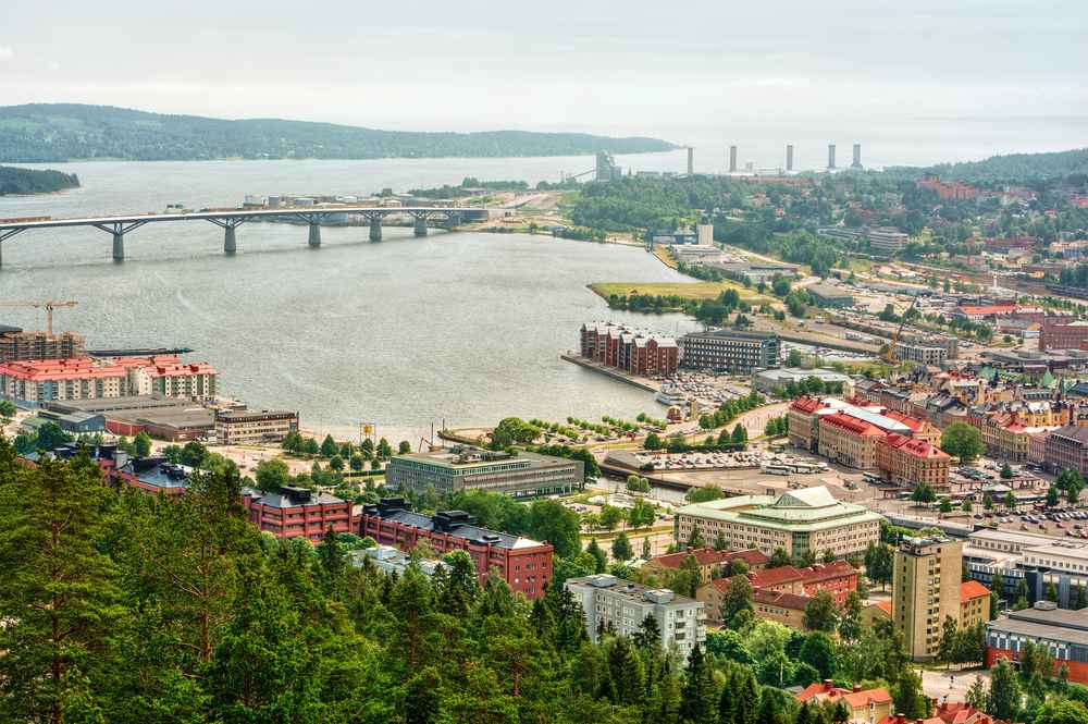 Vy över Sundsvall med Sundsvallsbron